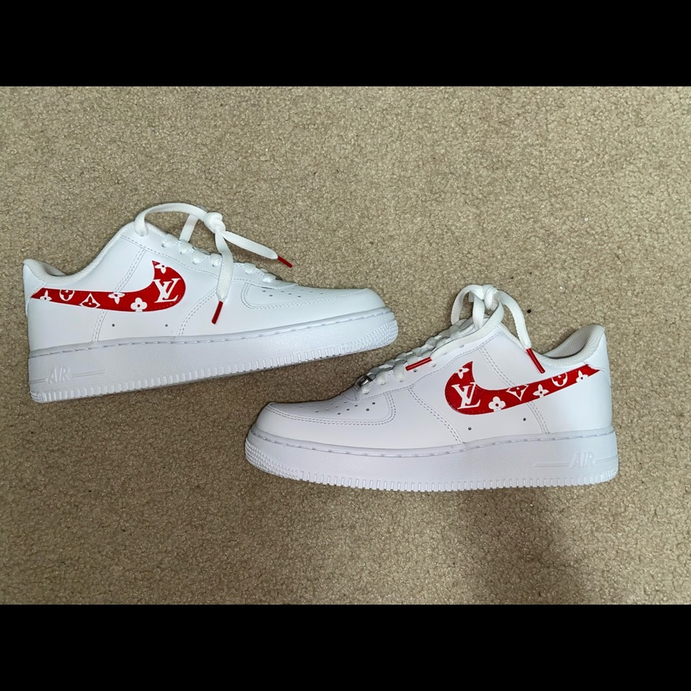 Air Force 1 Custom LV - Picture 3 of 4